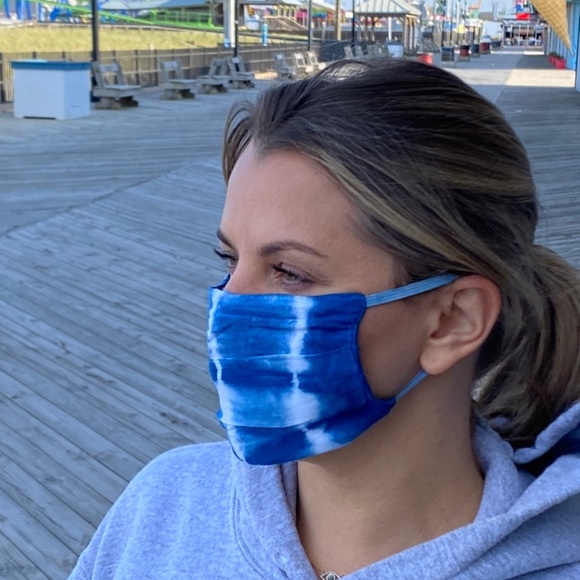 Tie Dye w/filter insert mask - Picture 3 of 3